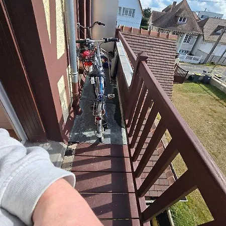 Front De Vue 3 Personnes + 1 Bebe דירה Hermanville-sur-Mer