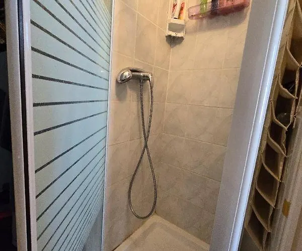 Front De Vue 3 Personnes + 1 Bebe *